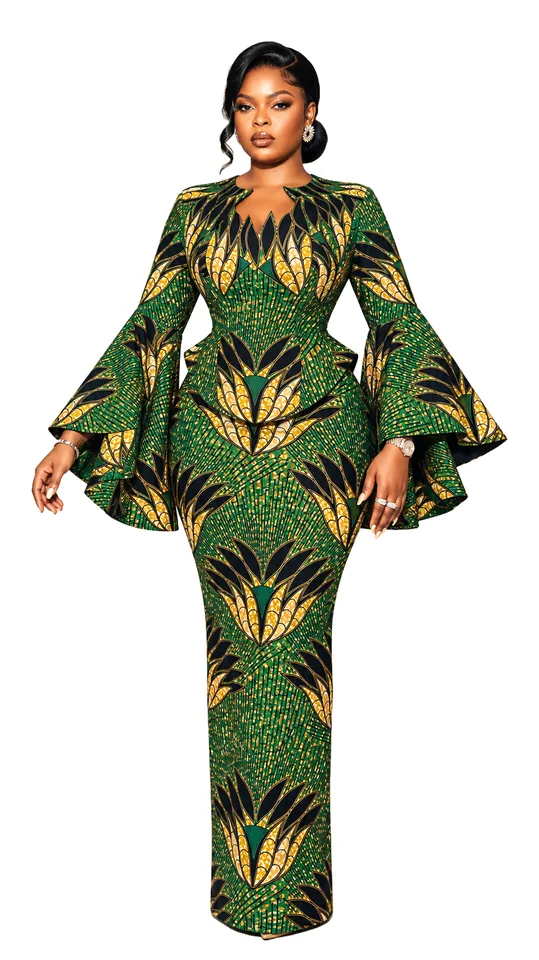 Majesté Émeraude — Ensemble peplum à manches majestueuses